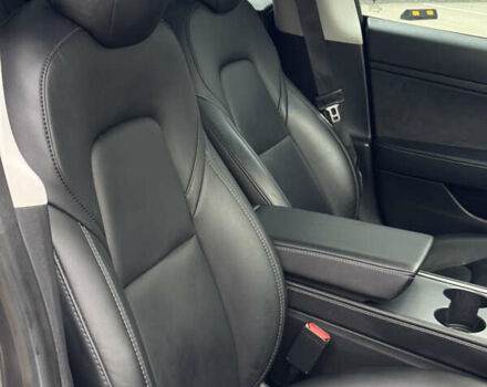 Серый Тесла Модель 3, объемом двигателя 0 л и пробегом 198 тыс. км за 15300 $, фото 28 на Automoto.ua