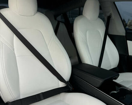 Серый Тесла Модель 3, объемом двигателя 0 л и пробегом 80 тыс. км за 21000 $, фото 14 на Automoto.ua