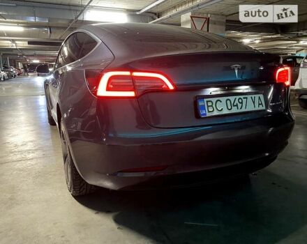 Серый Тесла Модель 3, объемом двигателя 0 л и пробегом 118 тыс. км за 19950 $, фото 6 на Automoto.ua