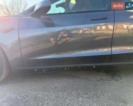 Серый Тесла Модель 3, объемом двигателя 0 л и пробегом 97 тыс. км за 18700 $, фото 7 на Automoto.ua