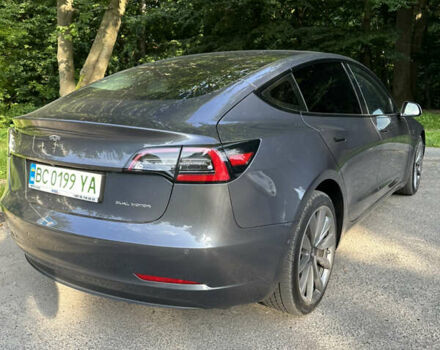 Серый Тесла Модель 3, объемом двигателя 0 л и пробегом 16 тыс. км за 22500 $, фото 23 на Automoto.ua