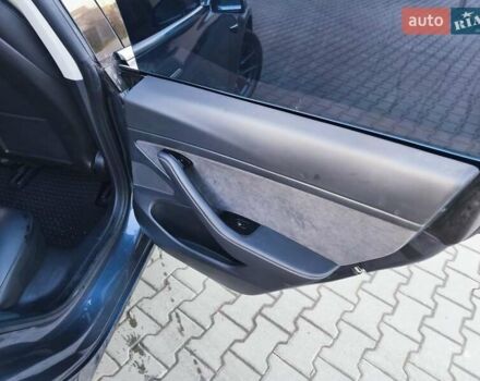 Сірий Тесла Модель 3, об'ємом двигуна 0 л та пробігом 90 тис. км за 16500 $, фото 12 на Automoto.ua