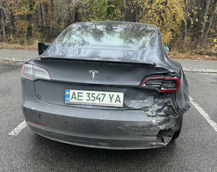 Серый Тесла Модель 3, объемом двигателя 0 л и пробегом 90 тыс. км за 15500 $, фото 6 на Automoto.ua