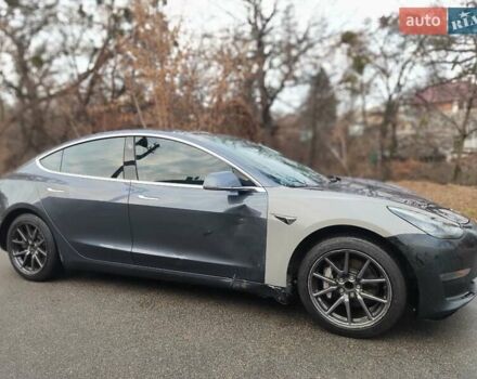 Серый Тесла Модель 3, объемом двигателя 0 л и пробегом 103 тыс. км за 13499 $, фото 3 на Automoto.ua