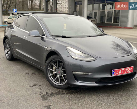 Серый Тесла Модель 3, объемом двигателя 0 л и пробегом 106 тыс. км за 17999 $, фото 9 на Automoto.ua