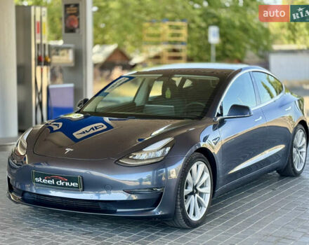 Сірий Тесла Модель 3, об'ємом двигуна 0 л та пробігом 92 тис. км за 18499 $, фото 2 на Automoto.ua