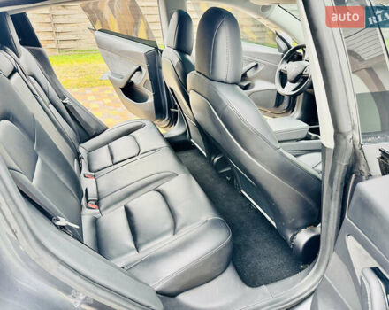 Серый Тесла Модель 3, объемом двигателя 0 л и пробегом 89 тыс. км за 14999 $, фото 12 на Automoto.ua