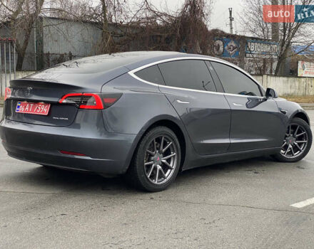 Серый Тесла Модель 3, объемом двигателя 0 л и пробегом 106 тыс. км за 17999 $, фото 5 на Automoto.ua