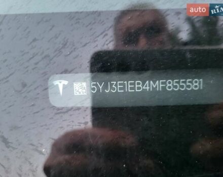 Серый Тесла Модель 3, объемом двигателя 0 л и пробегом 121 тыс. км за 23000 $, фото 1 на Automoto.ua