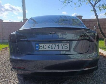 Тесла Модель 3 2020 в Львове на Automoto.ua Серый Тесла Модель 3, объемом двигателя 0 л и пробегом 112 тыс. км за 20000 $, фото 3 на Automoto.ua