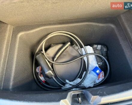 Серый Тесла Модель 3, объемом двигателя 0 л и пробегом 97 тыс. км за 18700 $, фото 12 на Automoto.ua