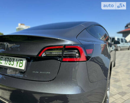 Сірий Тесла Модель 3, об'ємом двигуна 0 л та пробігом 48 тис. км за 33900 $, фото 20 на Automoto.ua