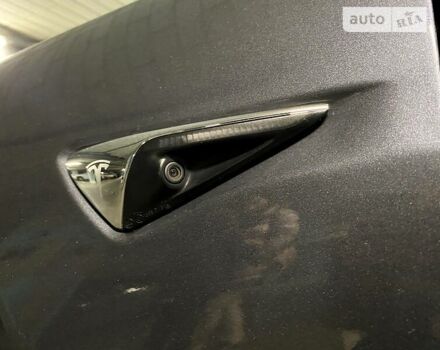 Серый Тесла Модель 3, объемом двигателя 0 л и пробегом 118 тыс. км за 19950 $, фото 12 на Automoto.ua