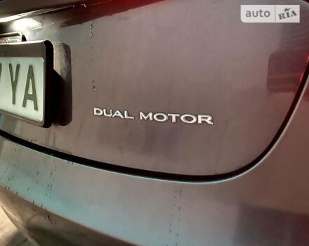 Серый Тесла Модель 3, объемом двигателя 0 л и пробегом 118 тыс. км за 19950 $, фото 10 на Automoto.ua