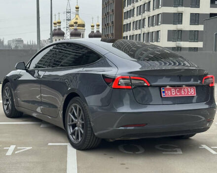 Серый Тесла Модель 3, объемом двигателя 0 л и пробегом 198 тыс. км за 15300 $, фото 7 на Automoto.ua