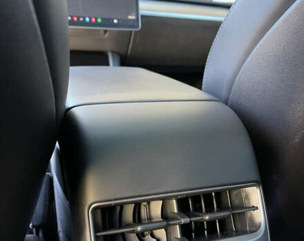 Сірий Тесла Модель 3, об'ємом двигуна 0 л та пробігом 60 тис. км за 16300 $, фото 37 на Automoto.ua