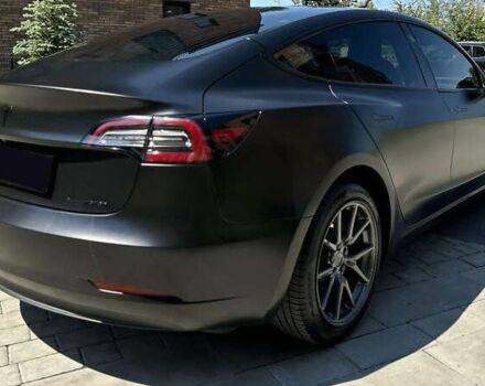 Тесла Модель 3 2020 в Львове на Automoto.ua Серый Тесла Модель 3, объемом двигателя 0 л и пробегом 70 тыс. км за 16000 $, фото 3 на Automoto.ua