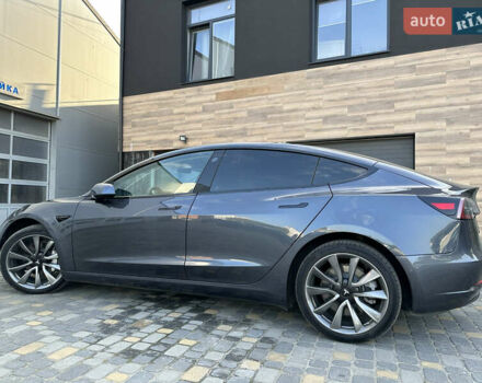Серый Тесла Модель 3, объемом двигателя 0 л и пробегом 16 тыс. км за 22500 $, фото 11 на Automoto.ua