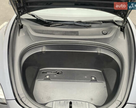 Серый Тесла Модель 3, объемом двигателя 0 л и пробегом 106 тыс. км за 17999 $, фото 20 на Automoto.ua