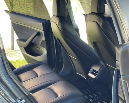 Сірий Тесла Модель 3, об'ємом двигуна 0 л та пробігом 60 тис. км за 16300 $, фото 29 на Automoto.ua