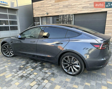 Серый Тесла Модель 3, объемом двигателя 0 л и пробегом 16 тыс. км за 22500 $, фото 12 на Automoto.ua