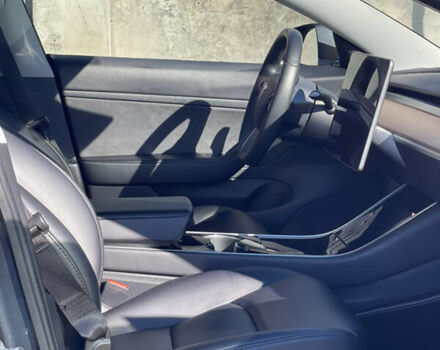 Сірий Тесла Модель 3, об'ємом двигуна 0 л та пробігом 60 тис. км за 16300 $, фото 35 на Automoto.ua