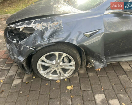 Тесла Модель 3 2020 у Луцьку на Automoto.ua Сірий Тесла Модель 3, об'ємом двигуна 0 л та пробігом 222 тис. км за 8800 $, фото 2 на Automoto.ua