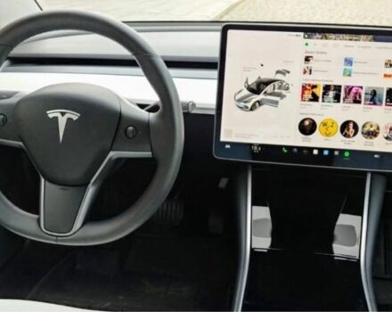 Сірий Тесла Модель 3, об'ємом двигуна 0 л та пробігом 96 тис. км за 11300 $, фото 11 на Automoto.ua