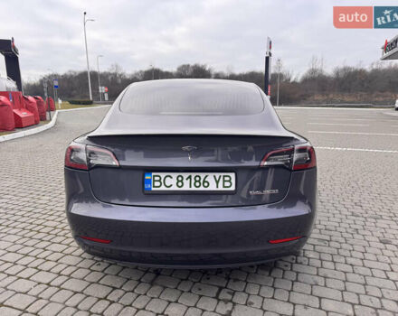 Серый Тесла Модель 3, объемом двигателя 0 л и пробегом 114 тыс. км за 19500 $, фото 5 на Automoto.ua