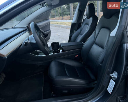 Сірий Тесла Модель 3, об'ємом двигуна 0 л та пробігом 79 тис. км за 21700 $, фото 12 на Automoto.ua