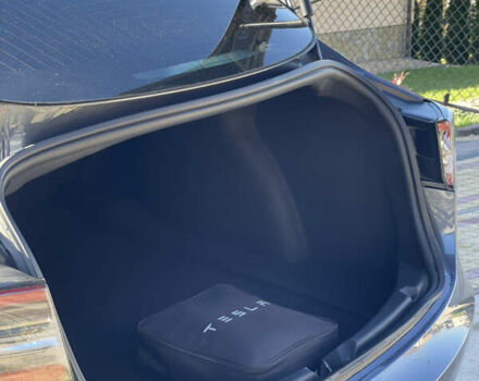 Сірий Тесла Модель 3, об'ємом двигуна 0 л та пробігом 60 тис. км за 16300 $, фото 41 на Automoto.ua