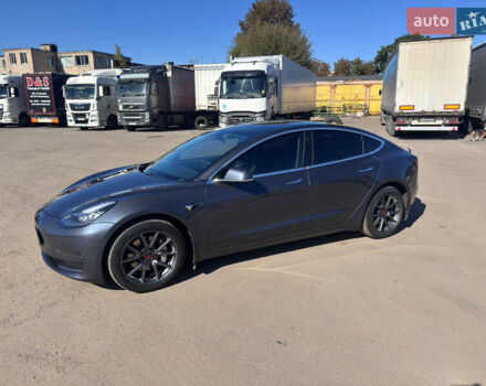 Сірий Тесла Модель 3, об'ємом двигуна 0 л та пробігом 116 тис. км за 17500 $, фото 4 на Automoto.ua
