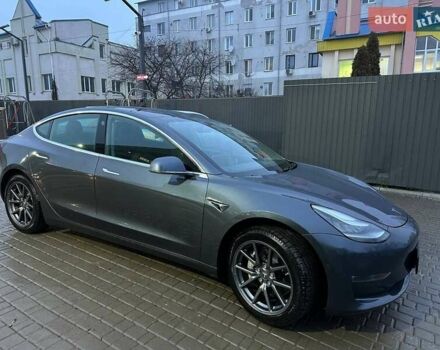 Серый Тесла Модель 3, объемом двигателя 0 л и пробегом 49 тыс. км за 18900 $, фото 3 на Automoto.ua