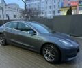 Серый Тесла Модель 3, объемом двигателя 0 л и пробегом 49 тыс. км за 18900 $, фото 3 на Automoto.ua