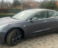 Серый Тесла Модель 3, объемом двигателя 0 л и пробегом 125 тыс. км за 18000 $, фото 2 на Automoto.ua