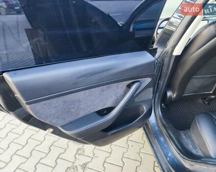 Сірий Тесла Модель 3, об'ємом двигуна 0 л та пробігом 90 тис. км за 16500 $, фото 10 на Automoto.ua