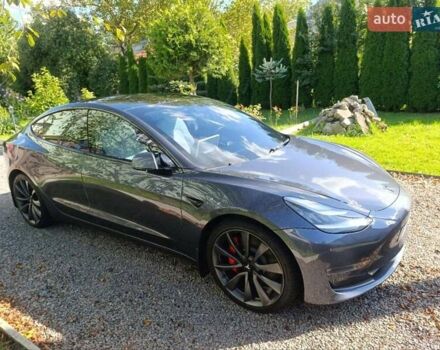 Тесла Модель 3 2020 в Львове на Automoto.ua Серый Тесла Модель 3, объемом двигателя 0 л и пробегом 112 тыс. км за 20000 $, фото 1 на Automoto.ua