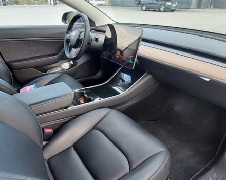 Сірий Тесла Модель 3, об'ємом двигуна 0 л та пробігом 65 тис. км за 25000 $, фото 6 на Automoto.ua