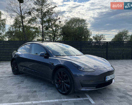 Тесла Модель 3 2020 у Каменке-Бугской на Automoto.ua Сірий Тесла Модель 3, об'ємом двигуна 0 л та пробігом 84 тис. км за 21000 $, фото 1 на Automoto.ua