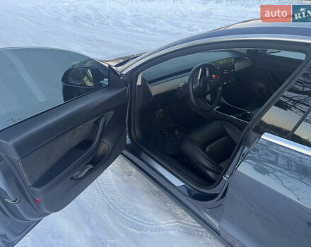 Сірий Тесла Модель 3, об'ємом двигуна 0 л та пробігом 95 тис. км за 17000 $, фото 23 на Automoto.ua