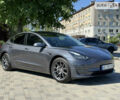 Серый Тесла Модель 3, объемом двигателя 0 л и пробегом 48 тыс. км за 33900 $, фото 3 на Automoto.ua
