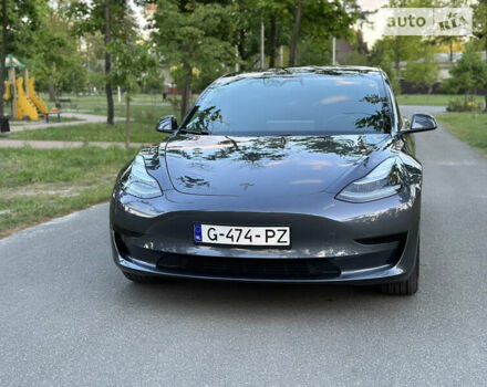 Серый Тесла Модель 3, объемом двигателя 0 л и пробегом 48 тыс. км за 26500 $, фото 4 на Automoto.ua