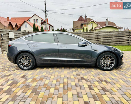 Серый Тесла Модель 3, объемом двигателя 0 л и пробегом 89 тыс. км за 14999 $, фото 3 на Automoto.ua