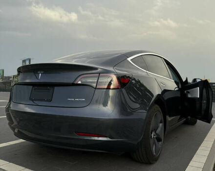 Серый Тесла Модель 3, объемом двигателя 0 л и пробегом 80 тыс. км за 21000 $, фото 10 на Automoto.ua