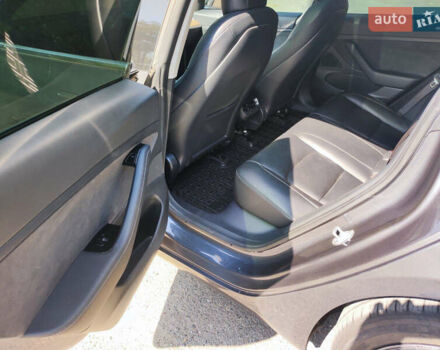 Сірий Тесла Модель 3, об'ємом двигуна 0 л та пробігом 83 тис. км за 15500 $, фото 7 на Automoto.ua