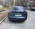 Серый Тесла Модель 3, объемом двигателя 0 л и пробегом 68 тыс. км за 17500 $, фото 4 на Automoto.ua