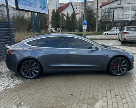 Серый Тесла Модель 3, объемом двигателя 0 л и пробегом 50 тыс. км за 20400 $, фото 6 на Automoto.ua