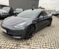 Серый Тесла Модель 3, объемом двигателя 0 л и пробегом 93 тыс. км за 22800 $, фото 2 на Automoto.ua