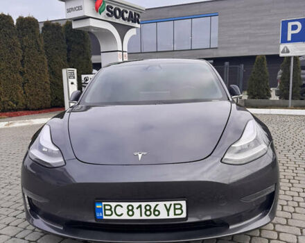 Серый Тесла Модель 3, объемом двигателя 0 л и пробегом 114 тыс. км за 19500 $, фото 1 на Automoto.ua