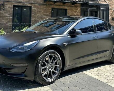 Тесла Модель 3 2020 в Львове на Automoto.ua Серый Тесла Модель 3, объемом двигателя 0 л и пробегом 70 тыс. км за 16000 $, фото 1 на Automoto.ua